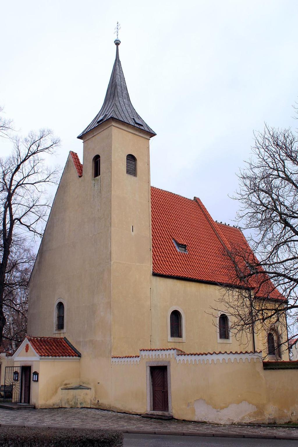 Diamondvilla, 4 Bedroom Apartment, Garden & Prag