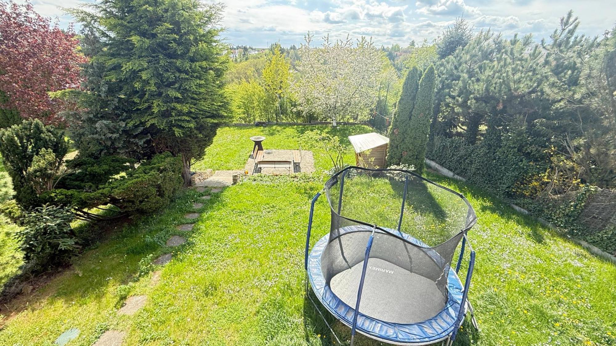 Diamondvilla, 4 Bedroom Apartment, Garden & Lejlighed Prag
